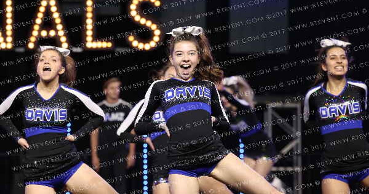 DAVIS HIGH SCHOOL · SCHOOL CHEER NATIONALS