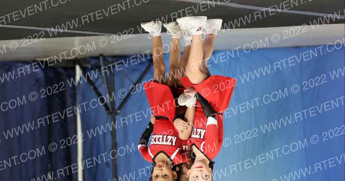 South Gate AZTECS 6U AZTECS CHEER · Cali Crown