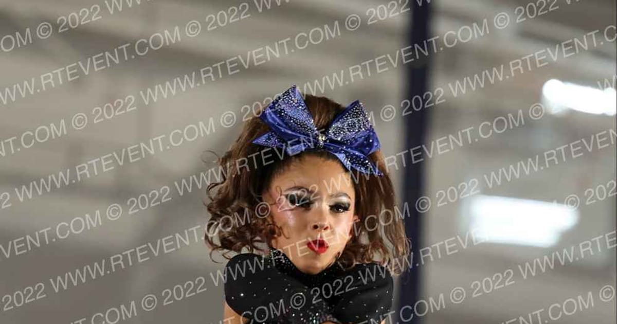 Golden Elite All Stars Golden Guns · Cheer Power Holiday Showdown Roseville