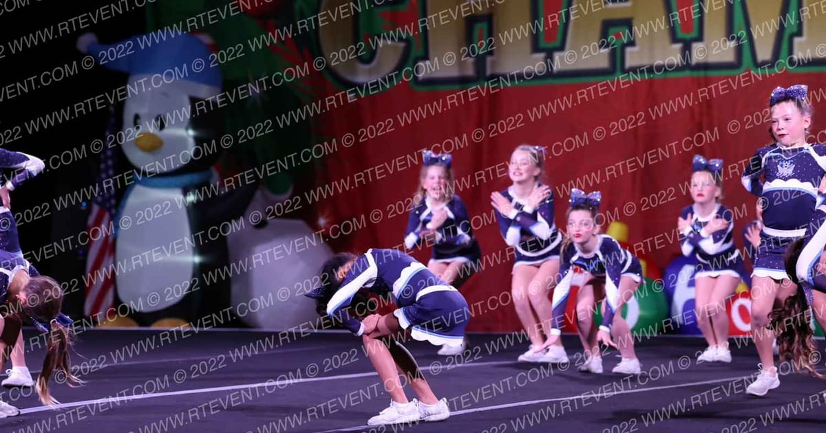 Hill Country Elite Cheer Strikers · Cheer Power Holiday Showdown Houston DIDII
