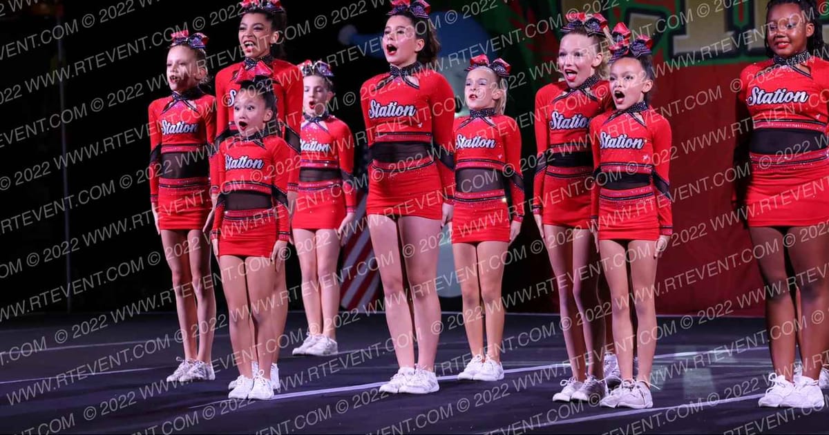 Cheer Station Arrows · Cheer Power Holiday Showdown Houston DIDII