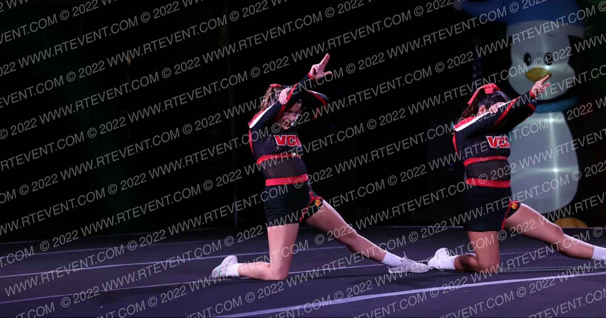Valley Cheer Elite Smoke · Cheer Power Holiday Showdown Houston DIDII