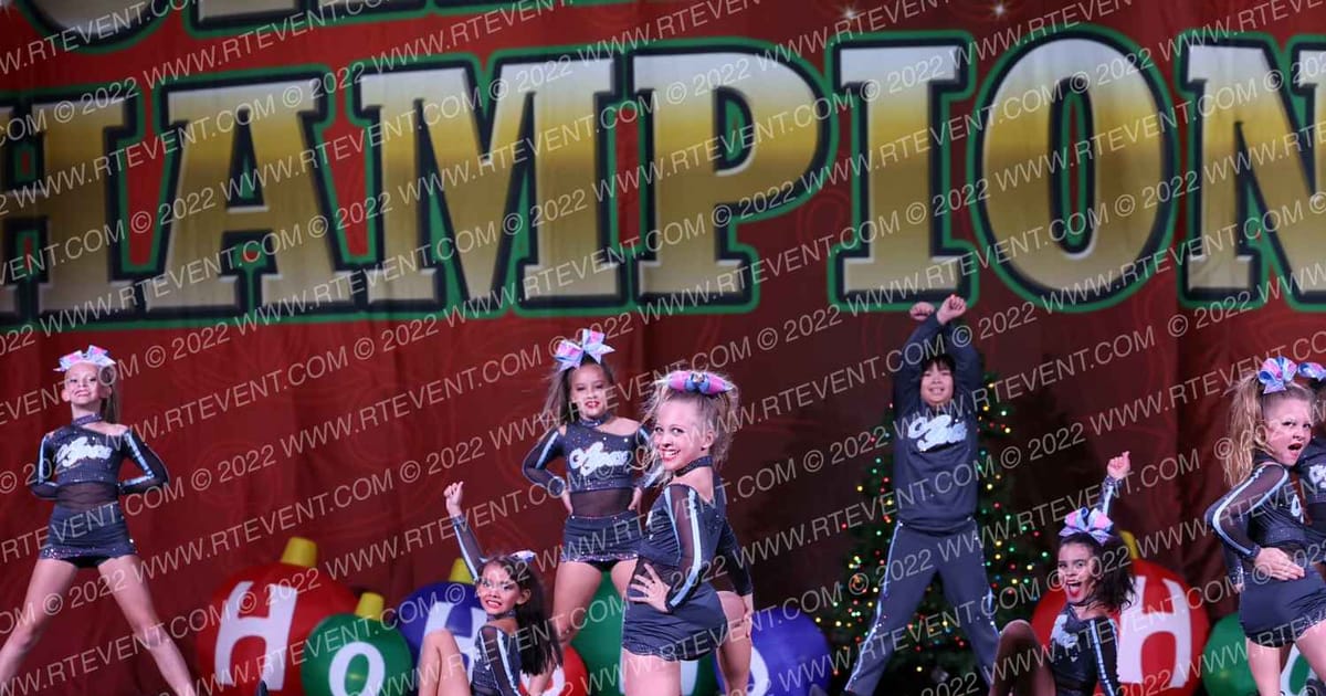 Apex Cheer Starburst · Cheer Power Holiday Showdown Houston DIDII