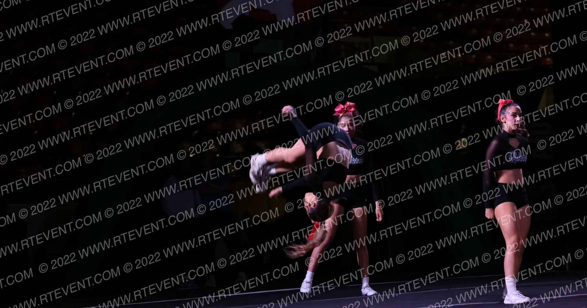 Valley Cheer Elite Makenna · Cheer Power Holiday Showdown Houston DIDII