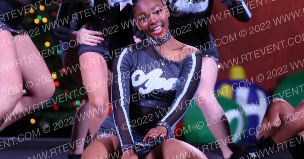Apex Cheer Chrome · Cheer Power Holiday Showdown Houston DIDII