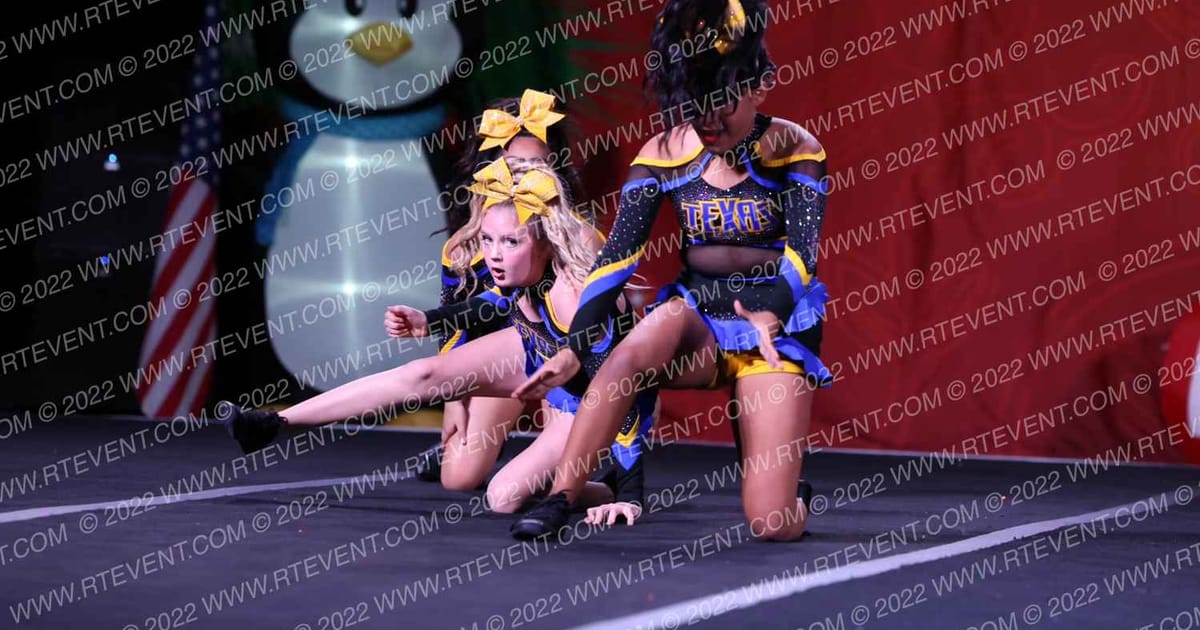 Texas Empire Majestic Queens · Cheer Power Holiday Showdown Houston DIDII