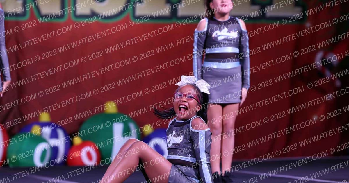 Apex Cheer Emeralds · Cheer Power Holiday Showdown Houston DIDII