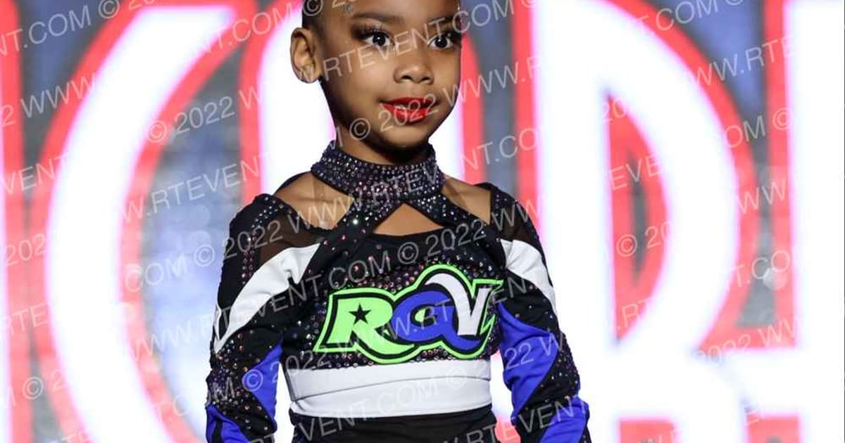 Rio Grande Valley Cheer Mini Royals · Encore Grand Nationals Houston