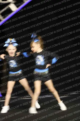 Lions Cheer Company Cubs