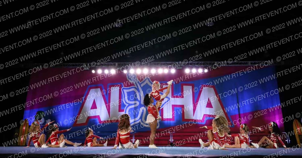 Cheer Revolution Glam Girls · Aloha Gatlinburg Showdown DIDII