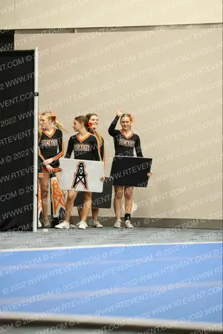 HUNTINGTON BEACH HIGH SCHOOL VARSITY SHOW CHEER