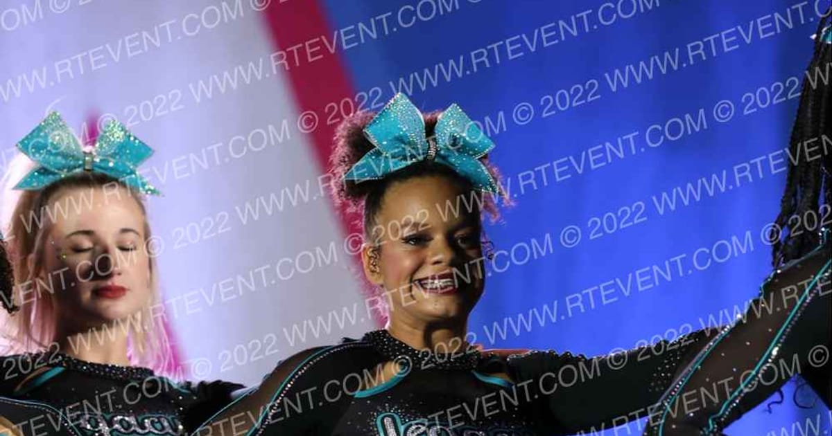 Cheer Extreme Legacy · Aloha Gatlinburg Showdown DIDII