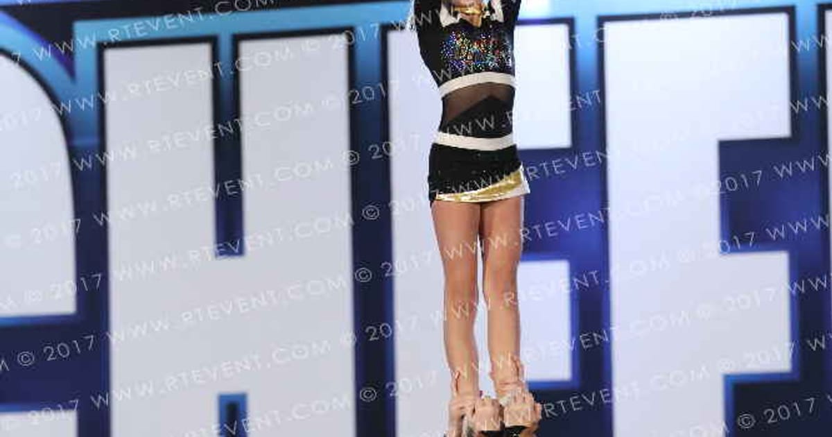 Upper Moreland Cheerleading Association Mayhem · OAKS Classic