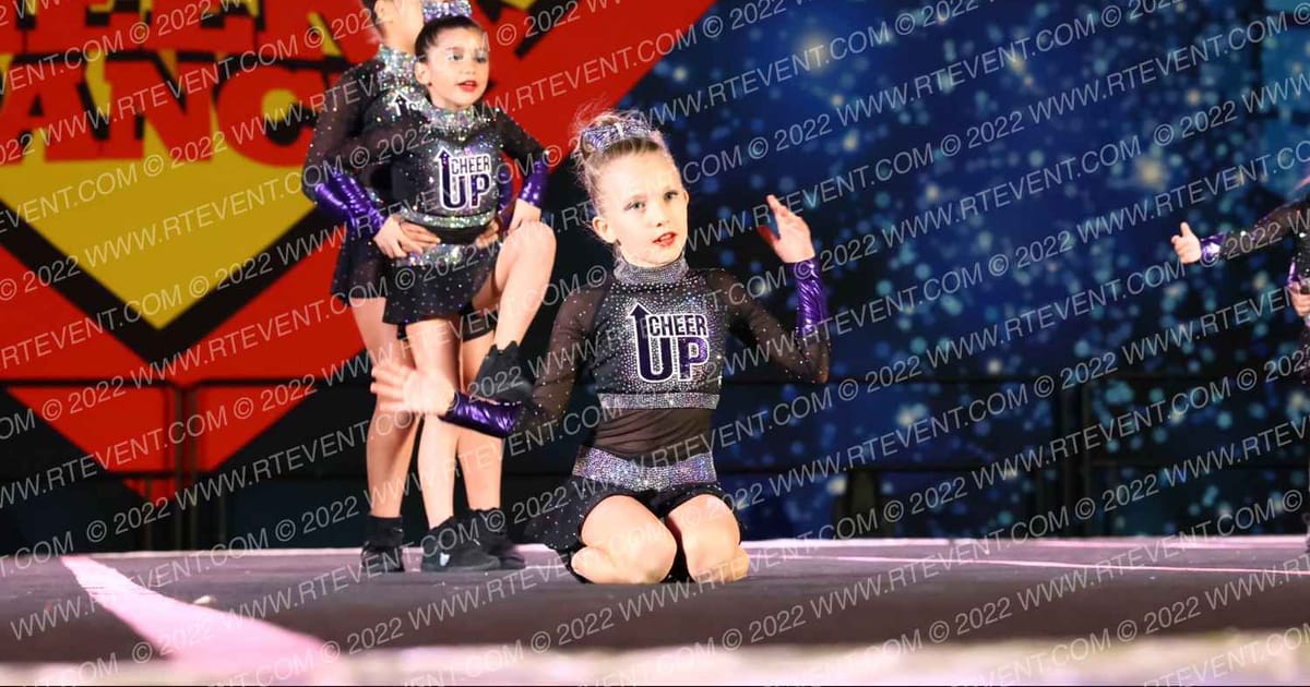 Cheer UP Athletics Starburst · Spirit Sports Worcester Nationals DIDII