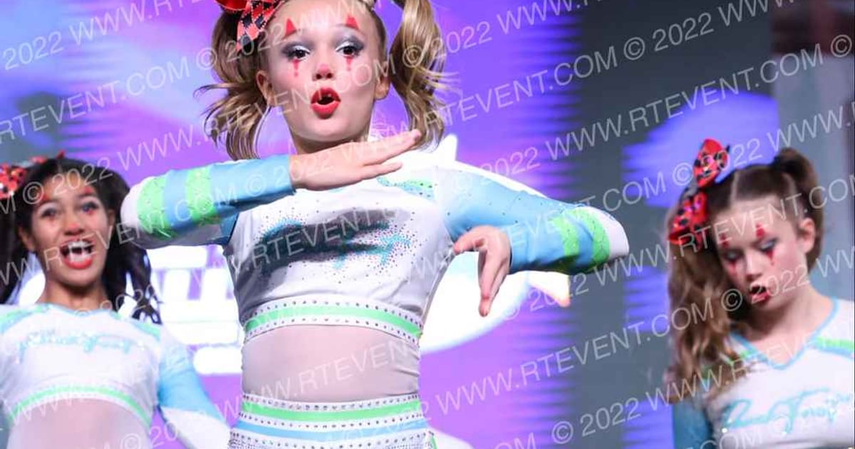 PunchFront Cheer Glacier Girls · ASC Battle Under the Big Top