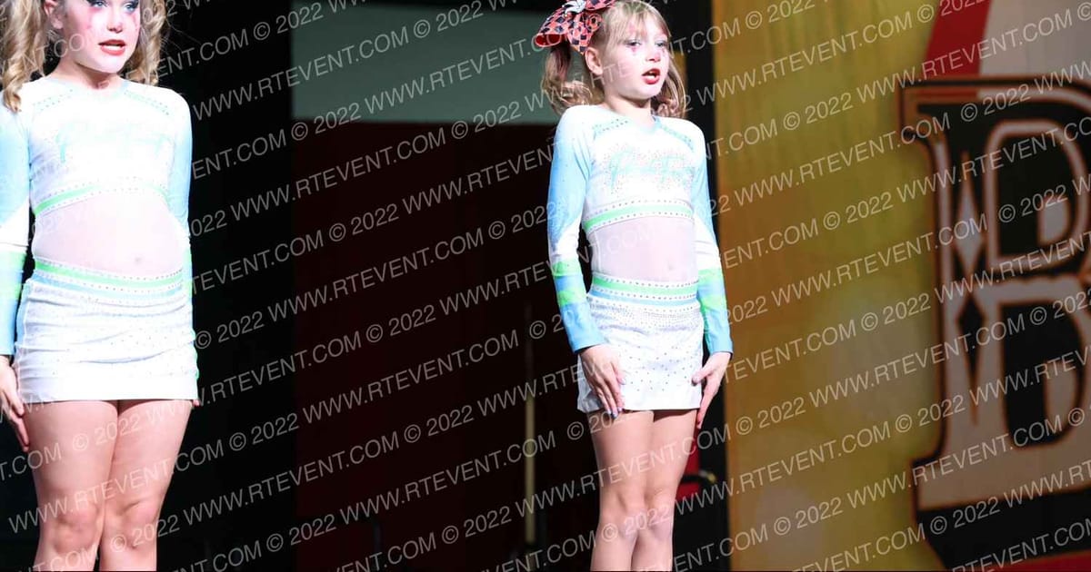 PunchFront Cheer Glacier Girls · ASC Battle Under the Big Top