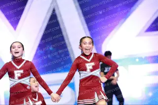 FONTANA PEEWEE CHEER