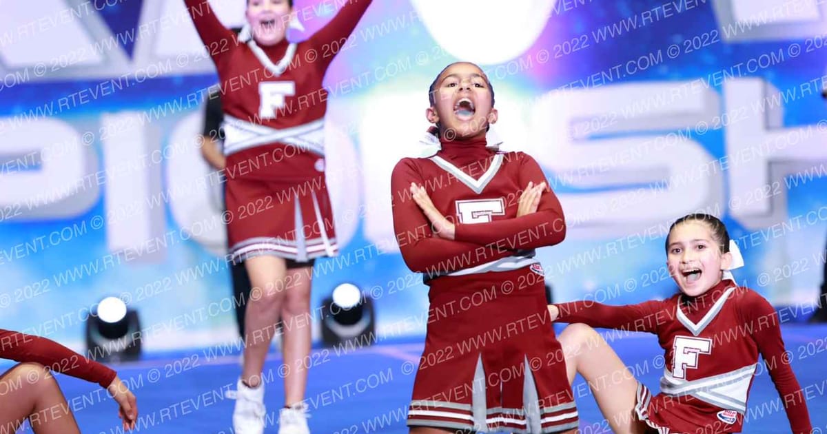 FONTANA PEEWEE CHEER · Holiday Showcase SUNDAY ARENA