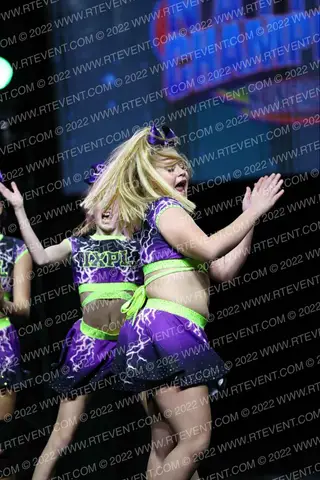Iowa X-Plosion Cheer & Tumbling Thunderstruck