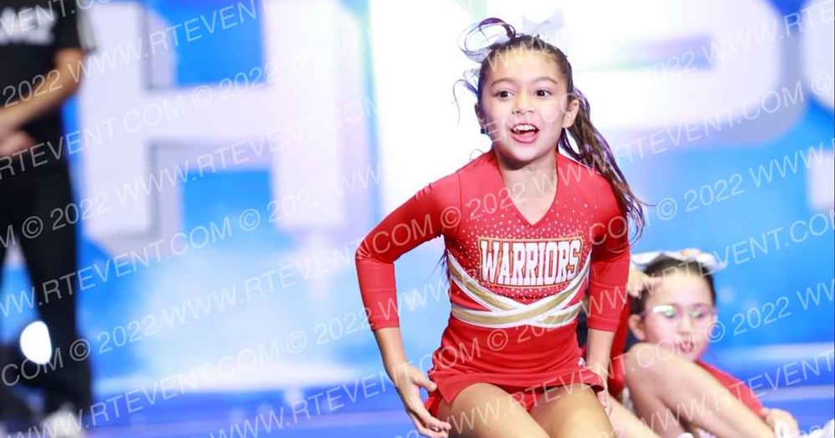 FALLBROOK LADY WARRIORS · Holiday Showcase SUNDAY ARENA