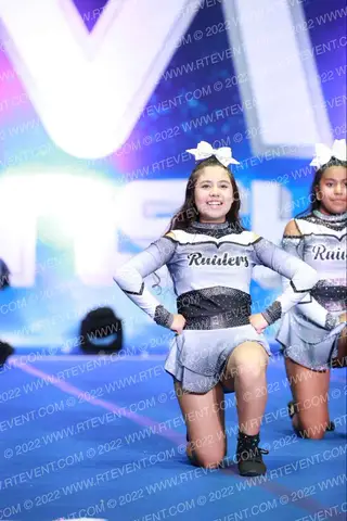 TUCSON RAIDERS 14U CHEER