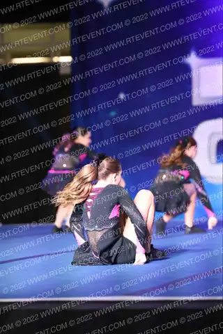POWAY ELITE CHEER RIPTIDE