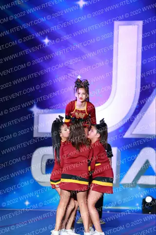 WHITTIER REDSKIN PEE WEES
