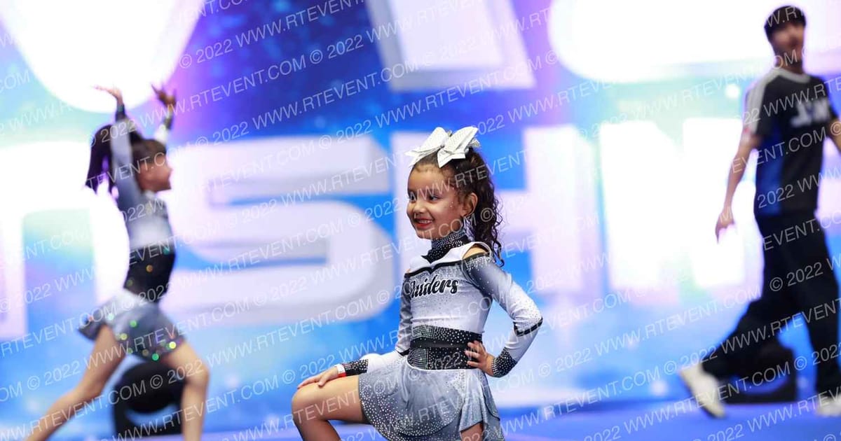 TUCSON RAIDERS 8U CHEER · Holiday Showcase SUNDAY ARENA