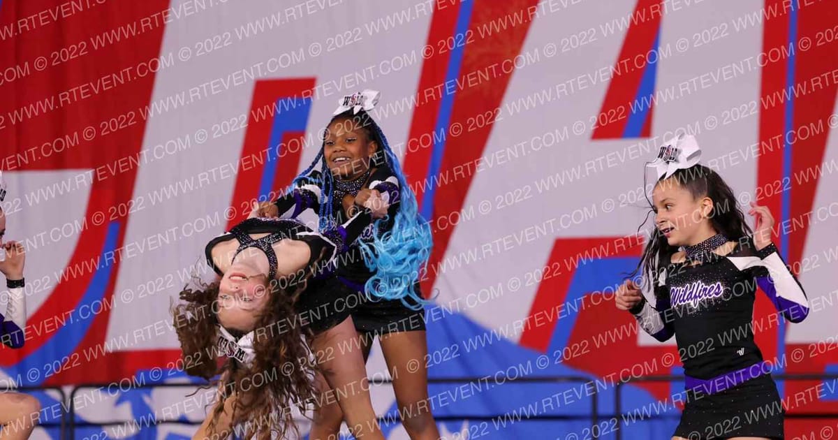 Cheer Spirit Colorado Wildfire Flares · CHAMPS Grand Nationals DIDII