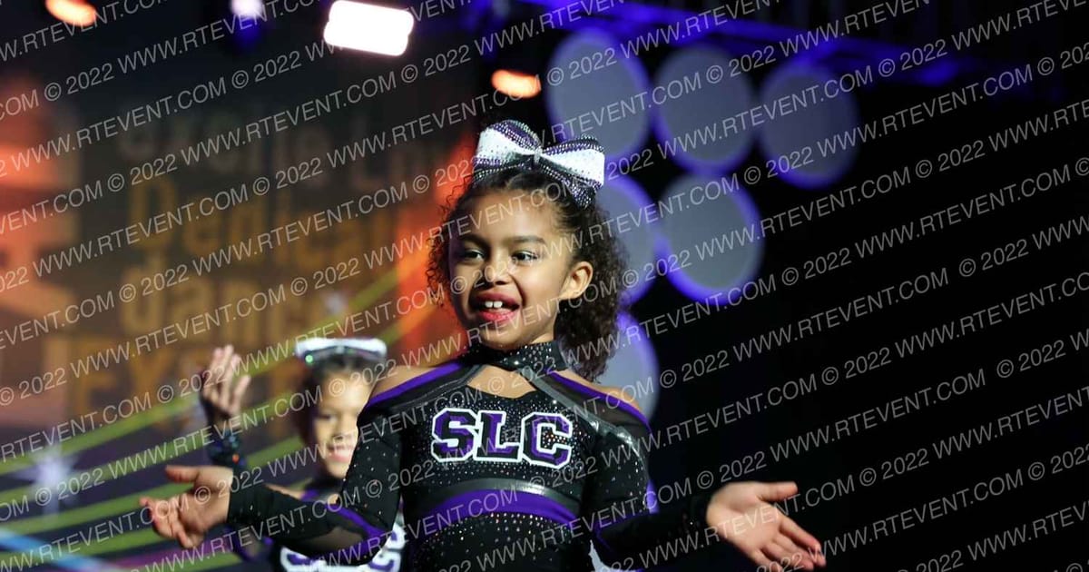 Supreme Loyalty Cheer Glitz & Glam · Spirit Cheer Super Nationals DIDII
