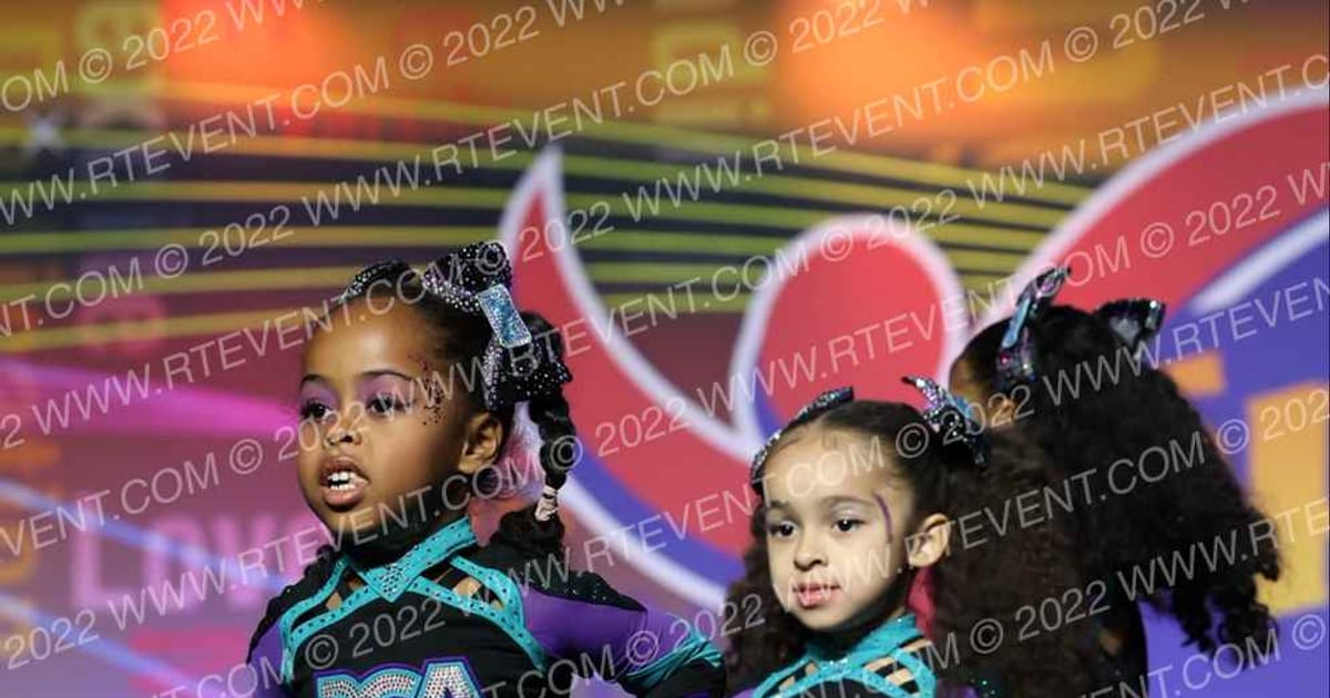 Supreme Loyalty Cheer Lady Legacy · Spirit Cheer Super Nationals DIDII