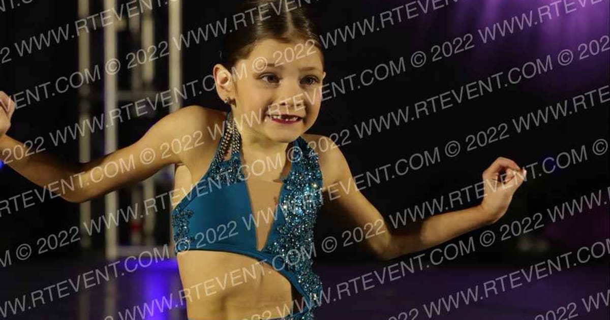 Iowa Elite Dance Team Claire Steines · Dancefest Grand Nationals