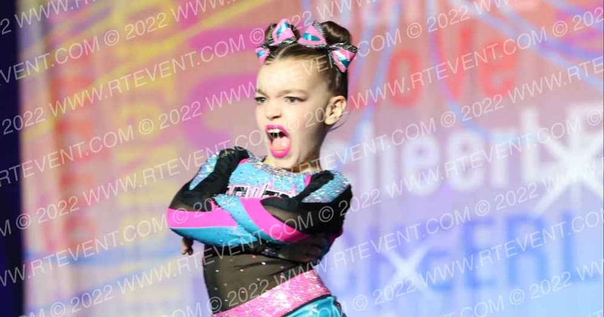 Evolution Cheer Teal Smash · Spirit Cheer Super Nationals DIDII