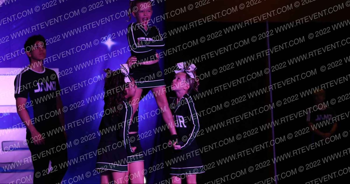 JR RHINO JR PEE WEES · Showdown at the Bay
