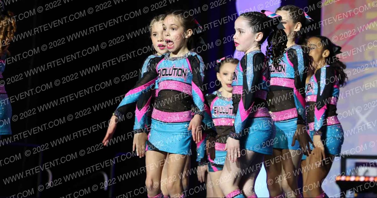 Evolution Cheer Teal Majesty · Spirit Cheer Super Nationals DIDII