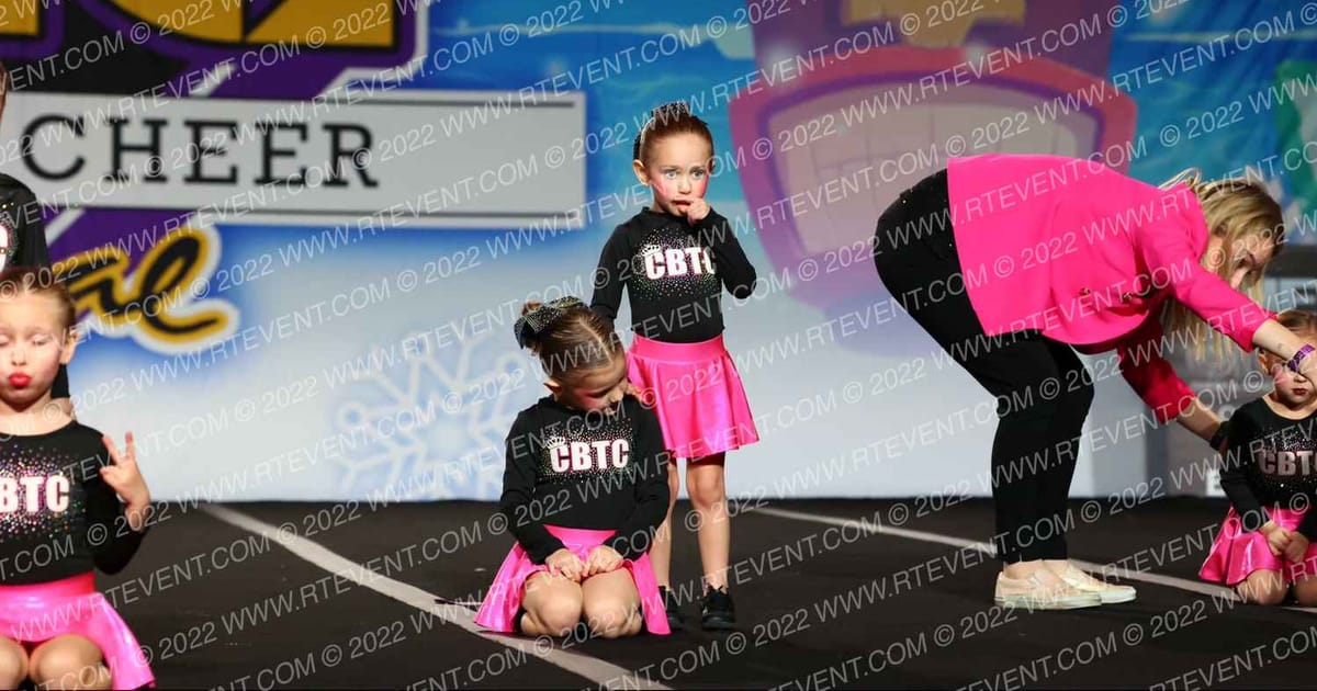 Coach Blondie Tumble and Cheer Pearl · Winter Beach Blast