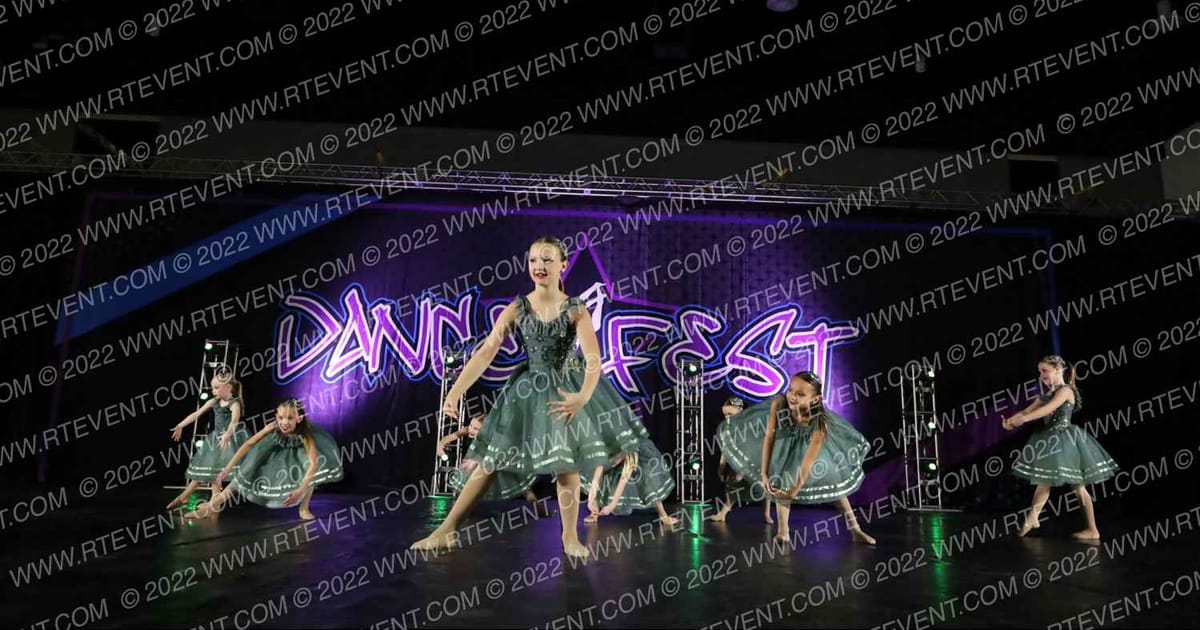 Ultimate Dance & Cheer Senior Large Lyrical · Dancefest Grand Nationals