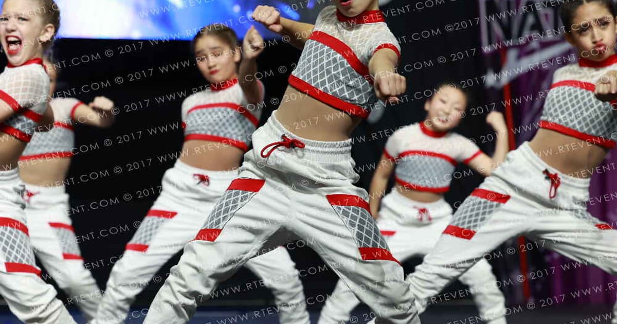 Studio 22 Mini All Stars Hip Hop · JamFest Dance Super