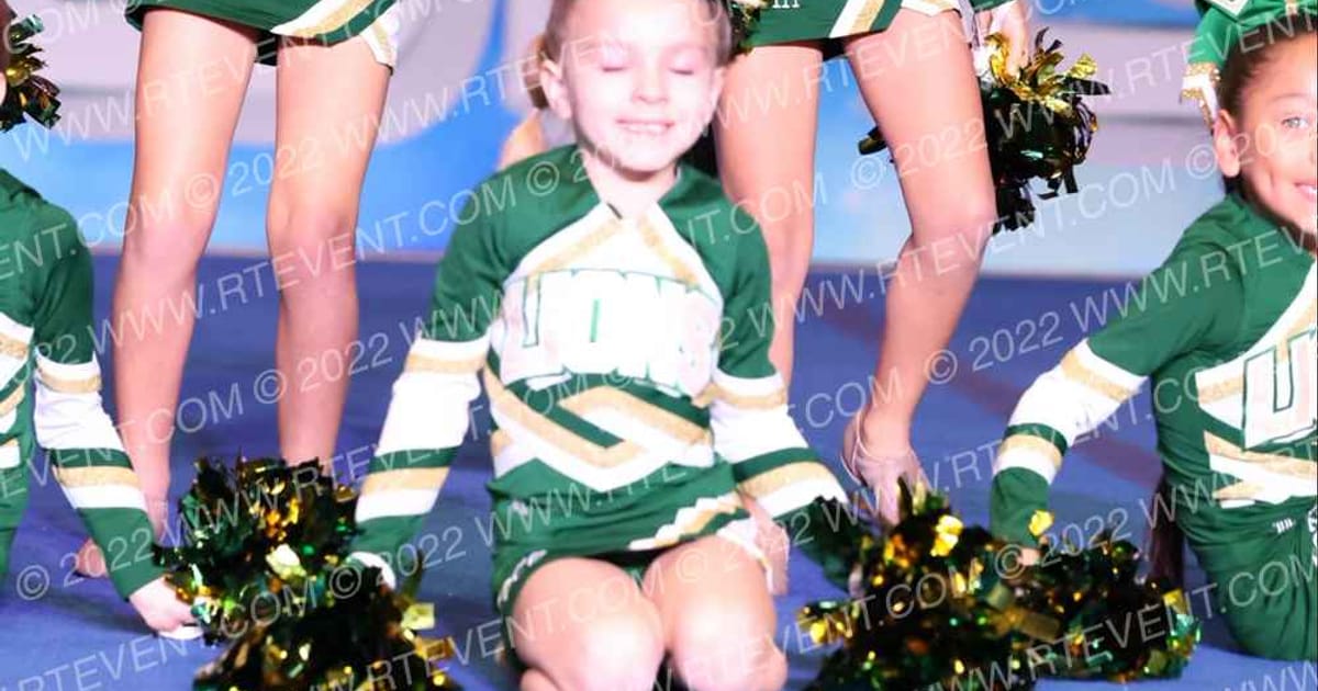 KINGSBURG MIGHTY MITE LIONS · Showdown at the Bay