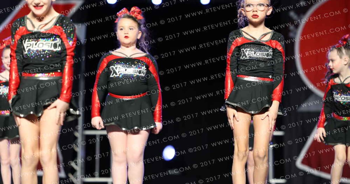 Xplosion Cheer Sparklers · CHEERAPALOOZA