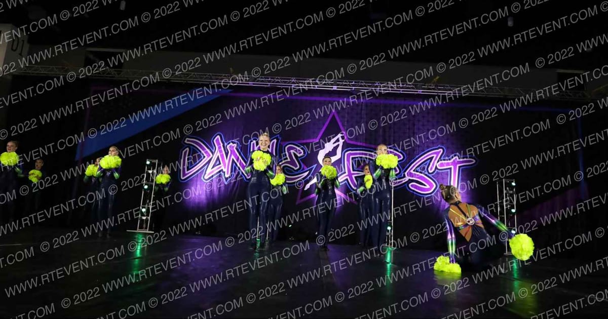 Champion Legacy Senior All Star Large Pom · Dancefest Grand Nationals