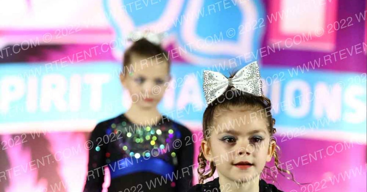 Vault Elite Sparkles · Aloha Portland Showdown DIDII