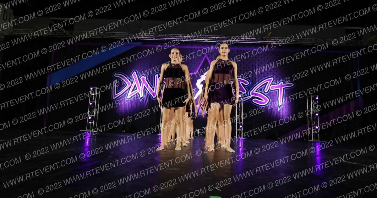 Iowa Elite Dance Team Senior Jazz · Dancefest Grand Nationals