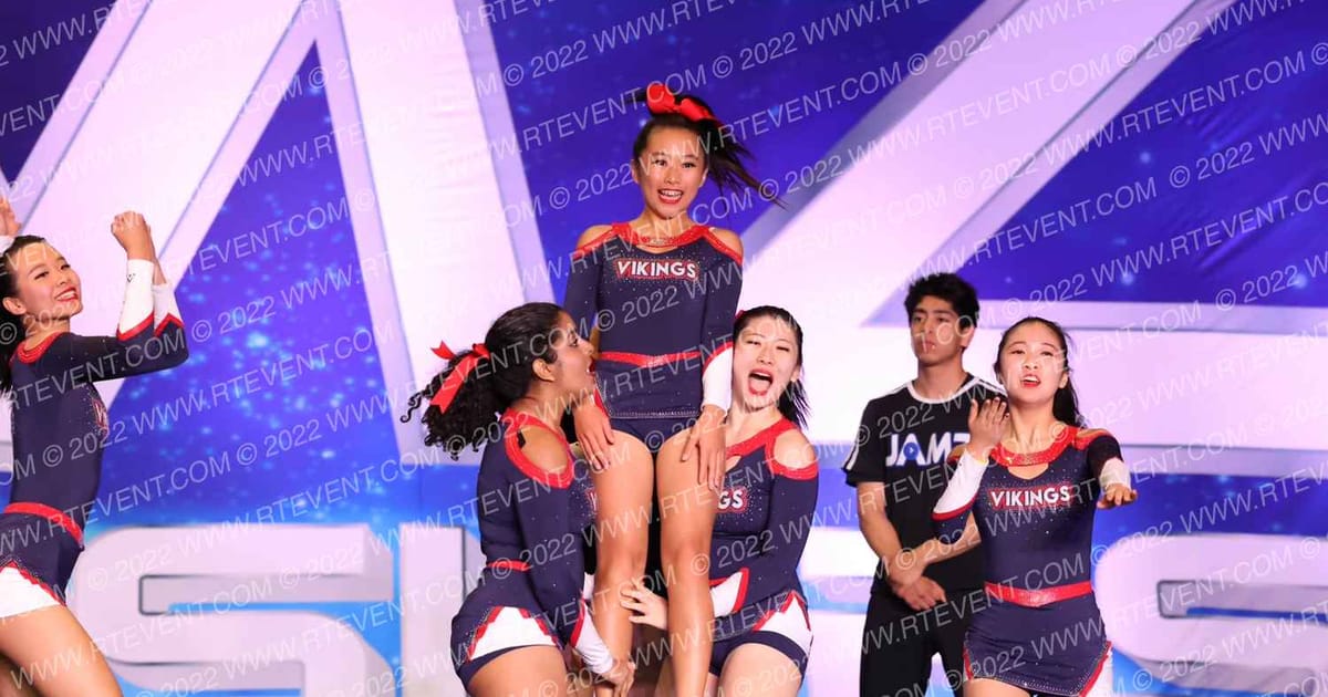 LYNBROOK HIGH SCHOOL CHEER · Showdown at the Bay