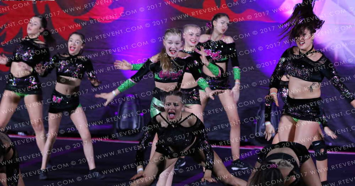 Pixies Cheer Onyx · Heart of London University Nationals