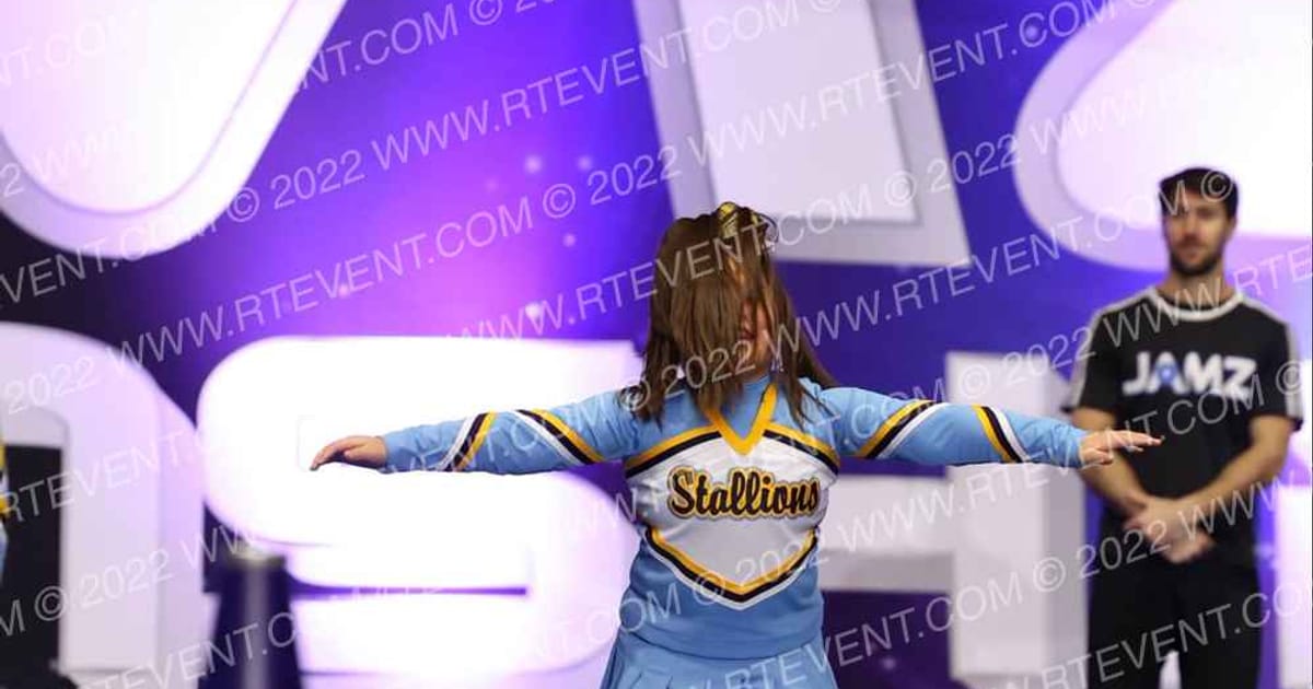 EL SERENO STALLIONS GREMLINS CHEER · Palms and Pyramids