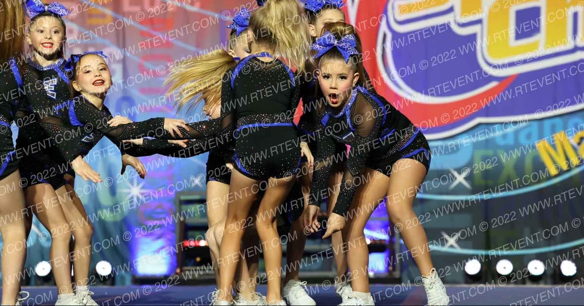 East Celebrity Elite Cherry Bombs · Spirit Cheer Super Nationals DIDII