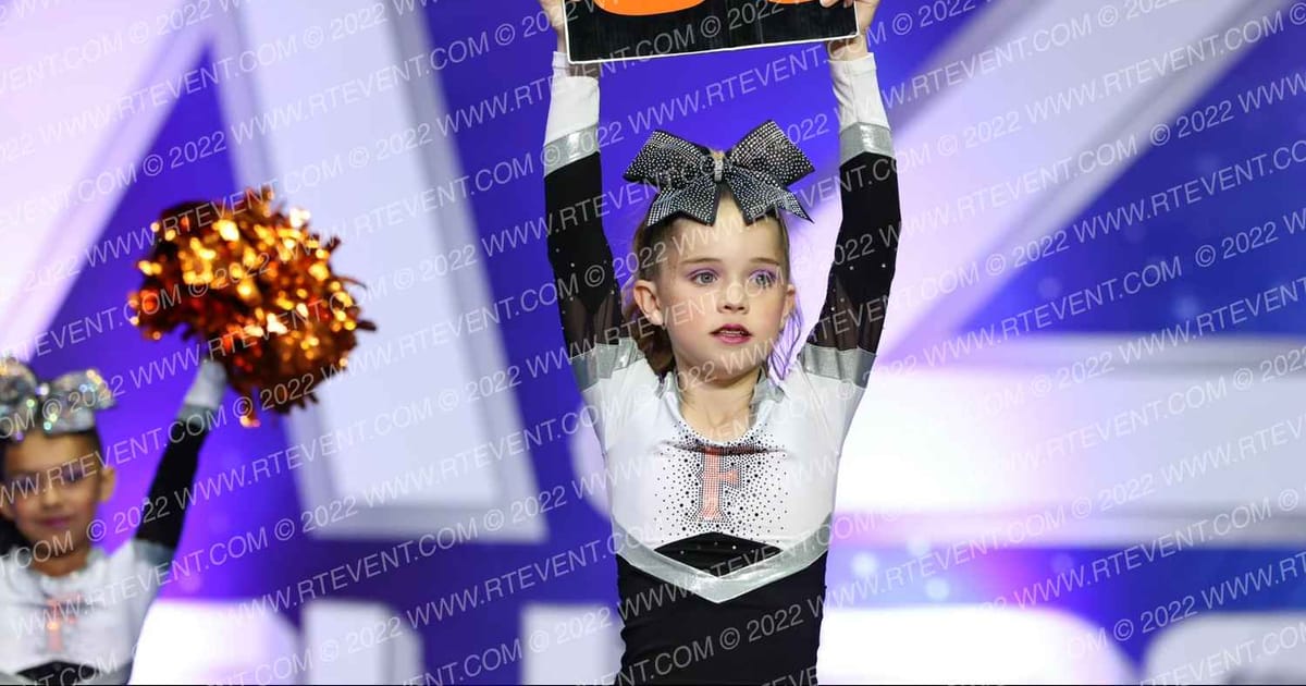 FULLERTON BEARS SILVER · Palms and Pyramids
