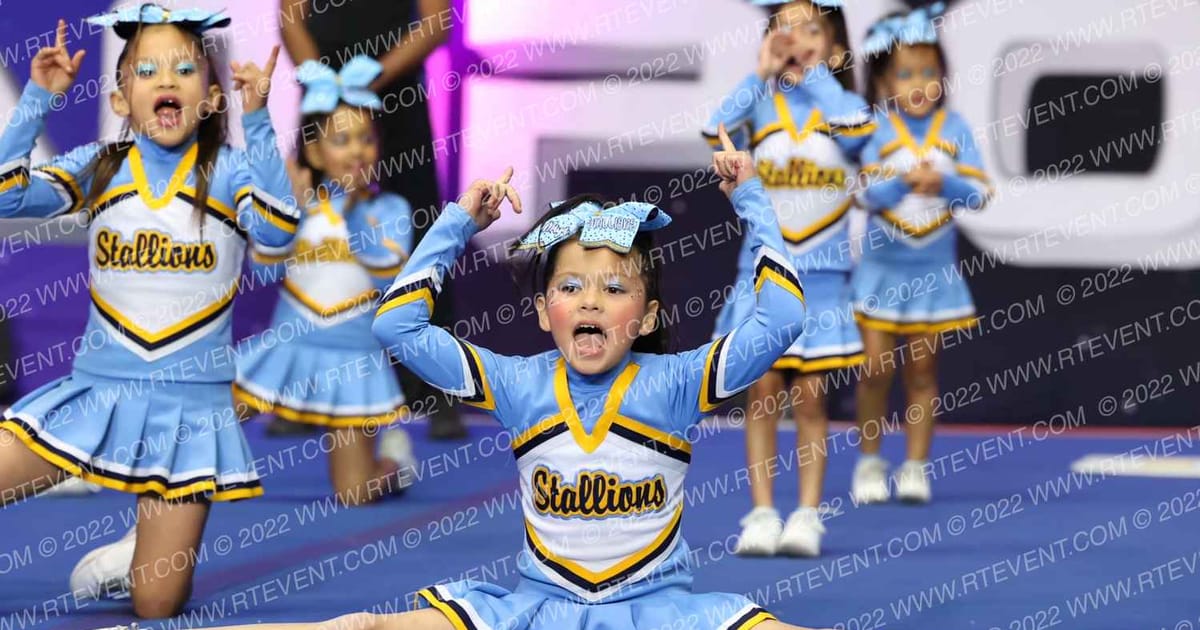 EL SERENO STALLIONS JR GREMLINS CHEER · Palms and Pyramids