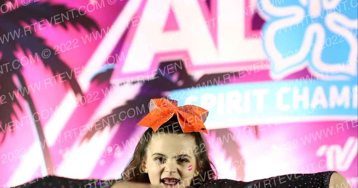 United Tumbling and Cheer Mini Snipers · Aloha Portland Showdown DIDII